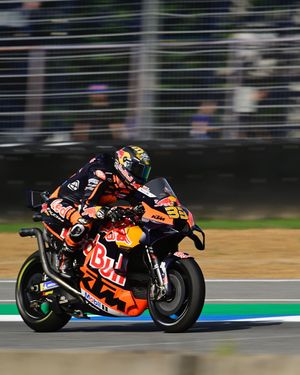 Image post by @redbullshop on Instagram