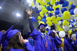 Image post by @hofstrau on Instagram