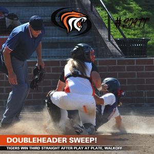 Image post by @pacificsoftball on Instagram