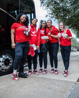 Image post by @smuwbb on Instagram