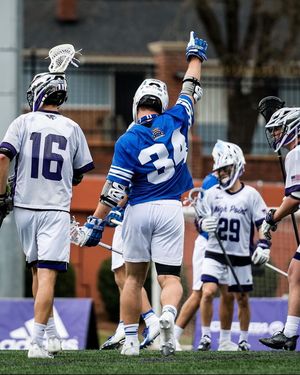 Image post by @stxmlax on Instagram
