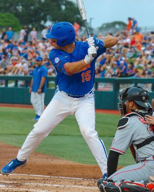 Image post by @GatorsBB on Twitter