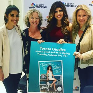 Image post by @gallerybooks on Instagram