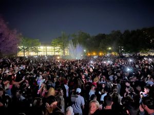 Image post by @BarstoolUofSC on Twitter