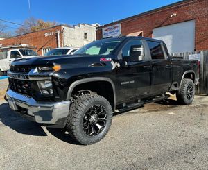 Image post by @tricktrucks1 on Instagram