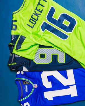 Image post by @seahawksproshop on Instagram