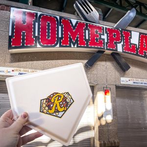 Image post by @rocredwings on Instagram