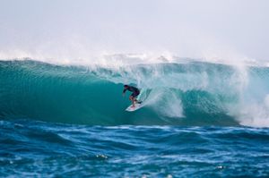 Image post by @wsl.qs on Instagram