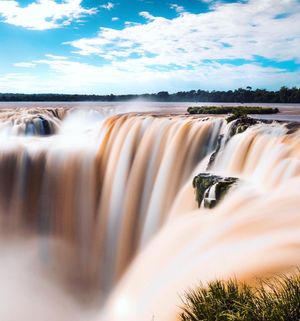 Image post by @discovery on Instagram