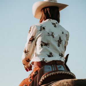 Image post by @cowgirlmagazine on Instagram