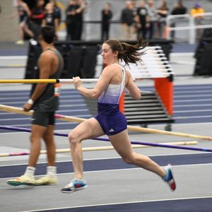 Image post by @uwtrack on Instagram