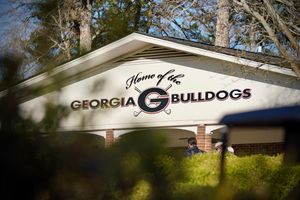 Image post by @ugawomensgolf on Instagram