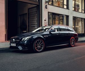 Image post by @mercedesamg on Instagram