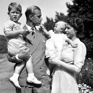 Image post by @theroyalfamily on Instagram