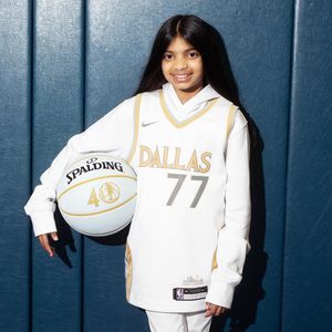 Image post by @dallasmavsshop on Instagram