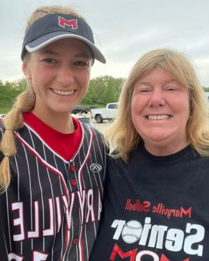 Image post by @maryville_softball on Instagram