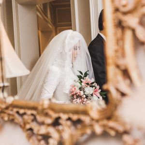 Image post by @thismodernlovephoto on Instagram