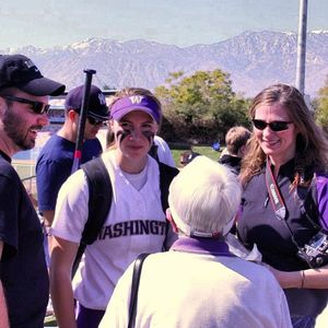 Image post by @uwsoftball on Instagram