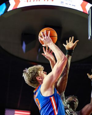 Image post by @gatorsmbk on Instagram