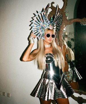 Image post by @parishilton on Instagram