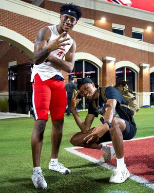 Image post by @demelbolden on Instagram