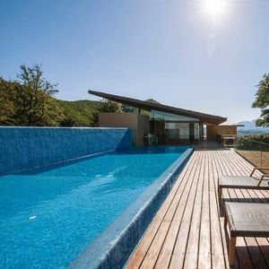 Image post by @christiesrealestate on Instagram