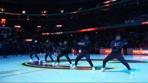 Image post by @cavaliersdanceteam on Facebook