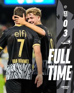 Image post by @azalkmaar on Instagram