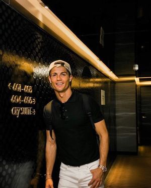 Image post by @cristiano on Instagram