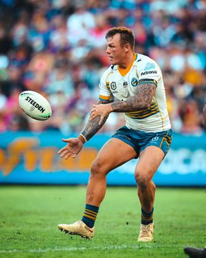 Image post by @theparraeels on Instagram