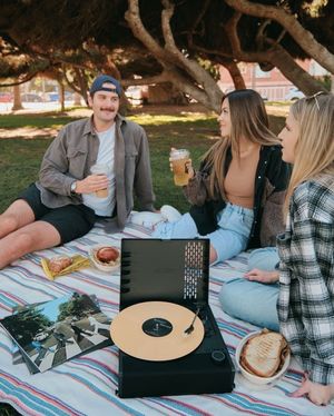Image post by @victrolaplayers on Instagram