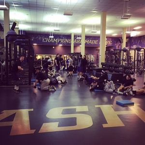 Image post by @uw_baseball on Instagram