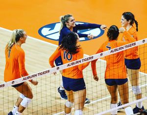 Image post by @auburnvolleyball on Instagram