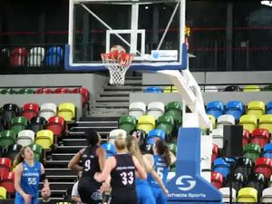Video post by @SuperLeagueBasketballW on Facebook