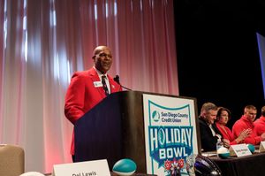 Image post by @holidaybowl on Instagram