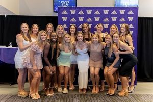 Image post by @uwgymnastics on Instagram