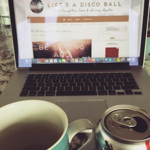 Image post by @lifesadiscoball on Instagram