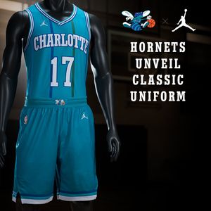 Image post by @hornets on Twitter