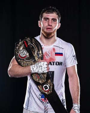 Image post by @bellatormma on Instagram