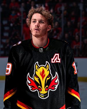 Image post by @nhl.discussion on Instagram