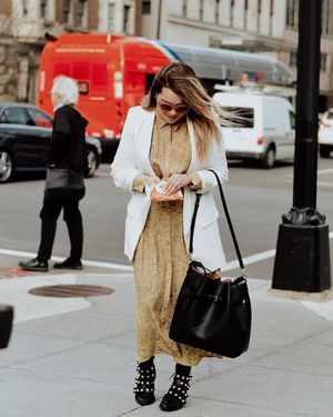 Image post by @byohlola on Instagram