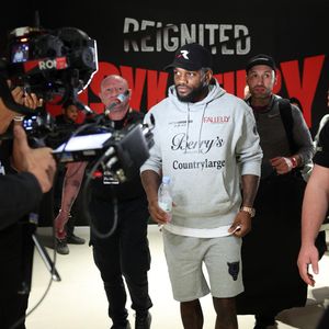 Image post by @MatchroomBoxing on Twitter
