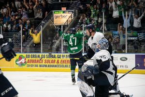 Image post by @fl_everblades on Instagram