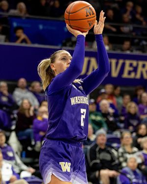 Image post by @uw_wbb on Instagram