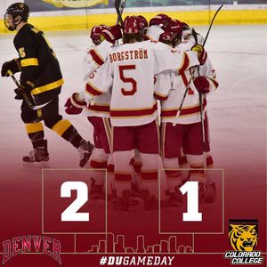 Image post by @du_hockey on Instagram