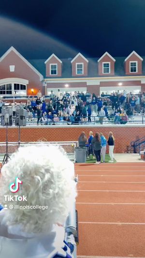 Image post by @illinoiscollege1829 on Facebook