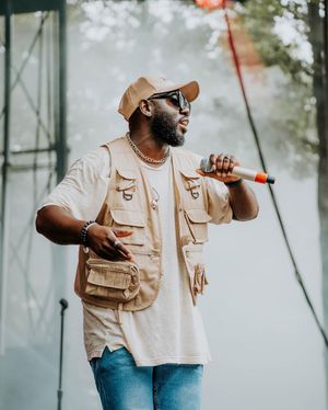 Image post by @jonathantraylor on Instagram