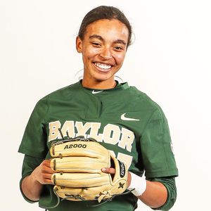 Image post by @baylorsoftball on Instagram