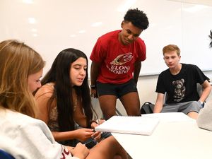 Image post by @eloncomm on Instagram