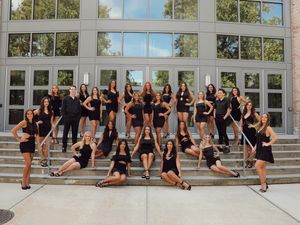 Image post by @hofstradanceteam on Instagram